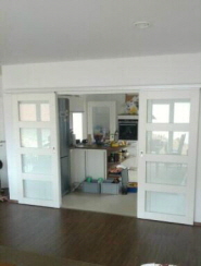 Schiebe-Zimmert�re-offen