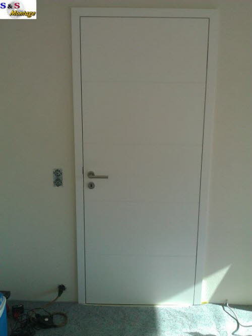 Wei�lack Design T�relement Fl�chenb�ndig mit 3 D Tectus B�nder