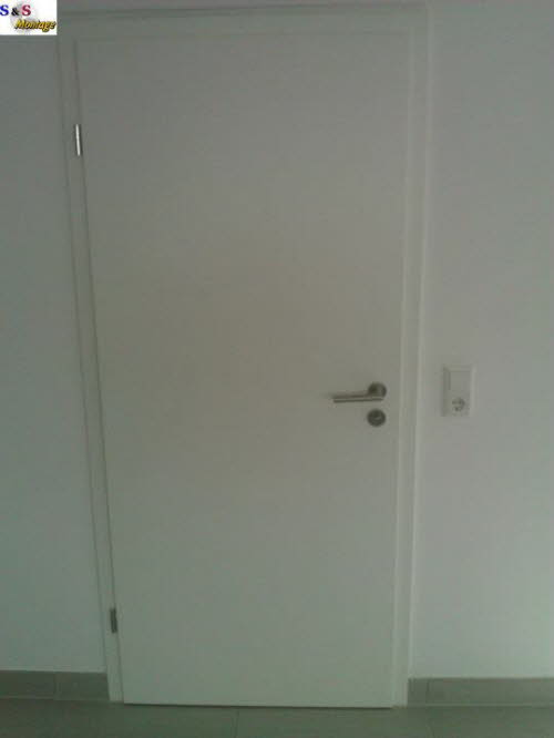 Wei�lackt�r mit Edelstahl T�rgriff